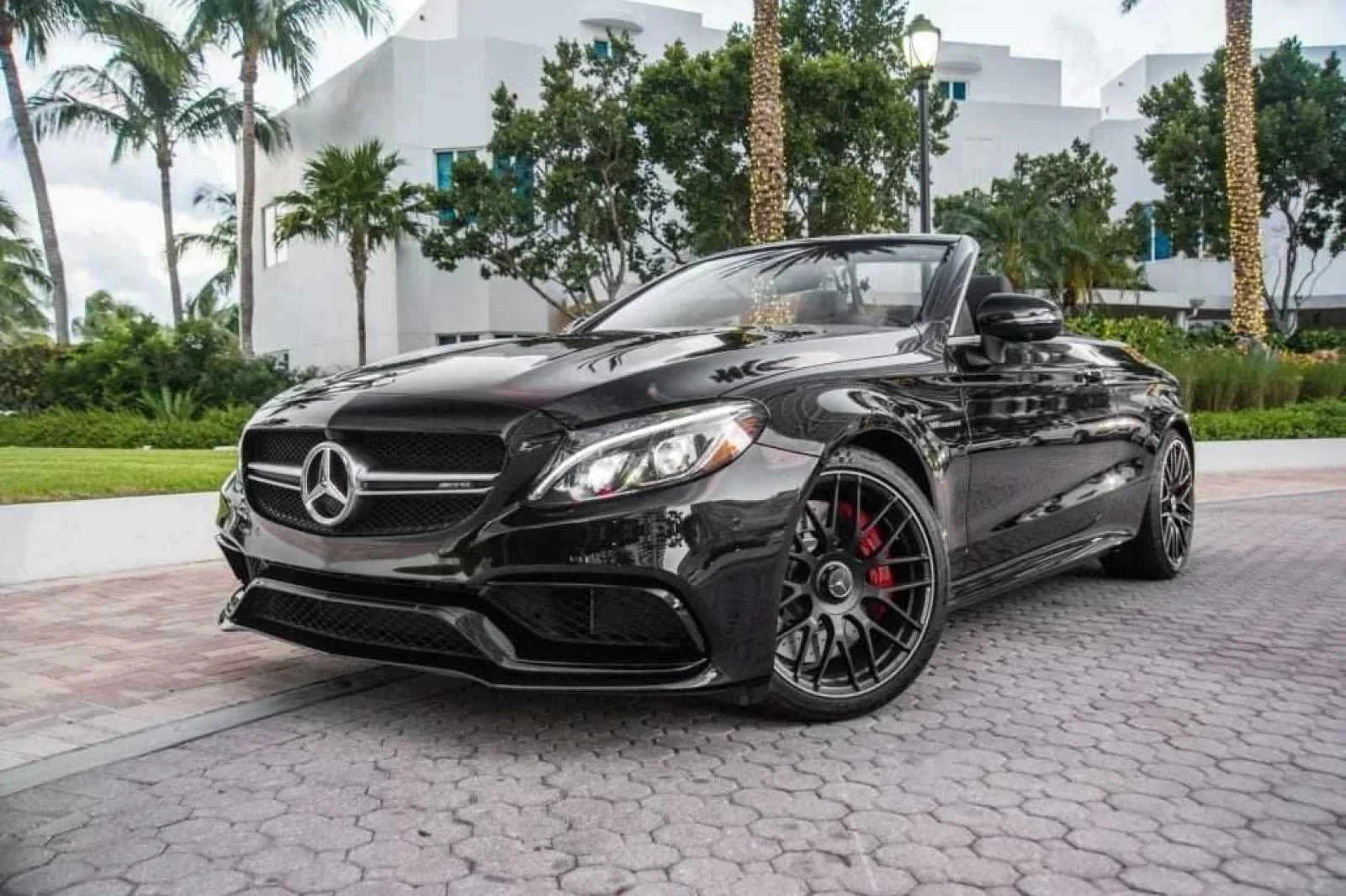 Loyer Mercedes-Benz C-Class C63 Noir 2019 en Miami