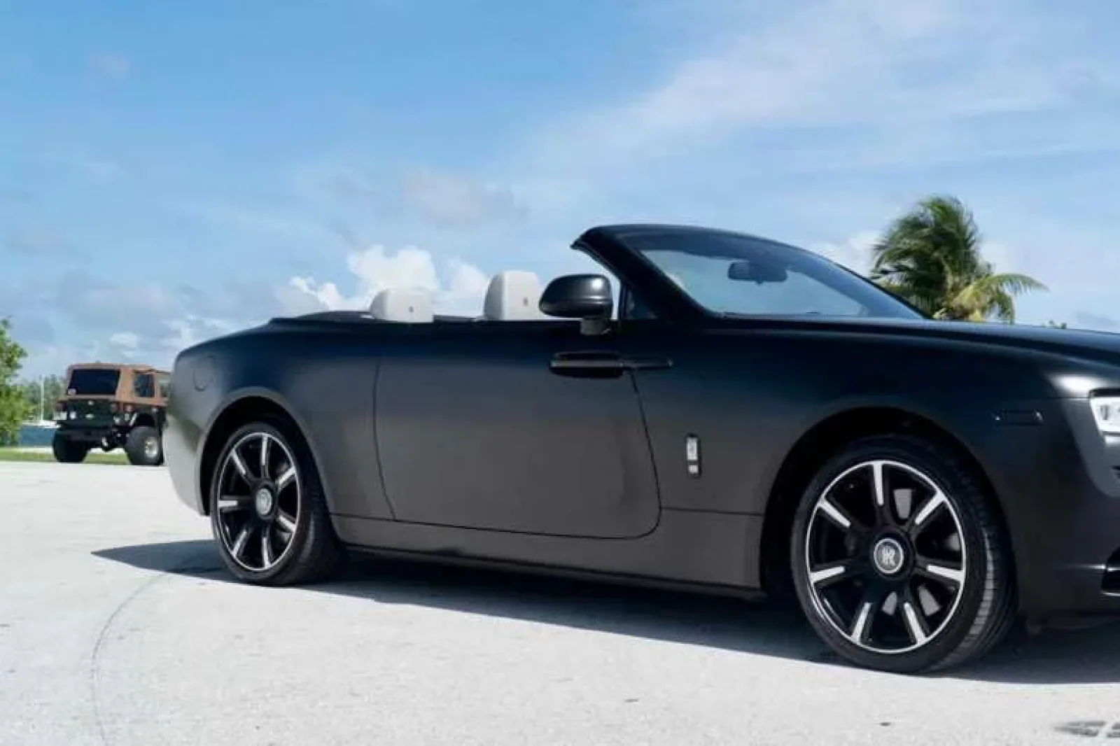 Miete Rolls-Royce Dawn  Schwarz 2020 in der Miami