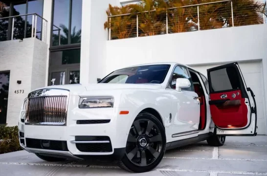 Rolls-Royce Cullinan Blanco 2019