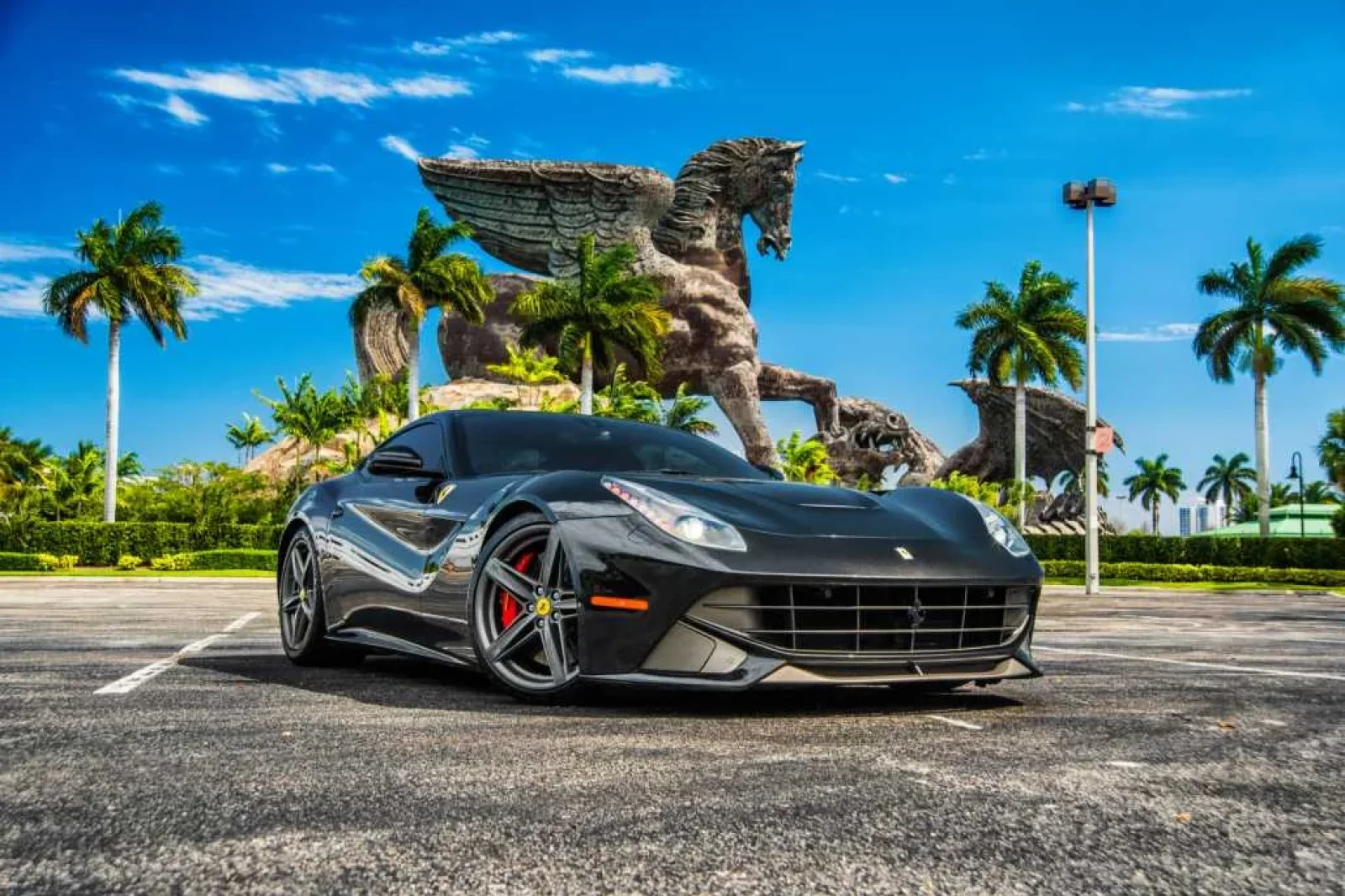 Miete Ferrari F12 Berlinetta  Schwarz 2017 in der Miami