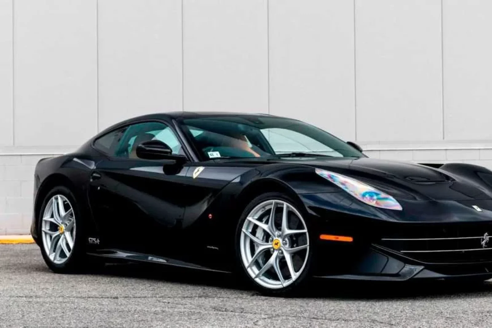 Loyer Ferrari F12 Berlinetta  Noir 2017 en Miami