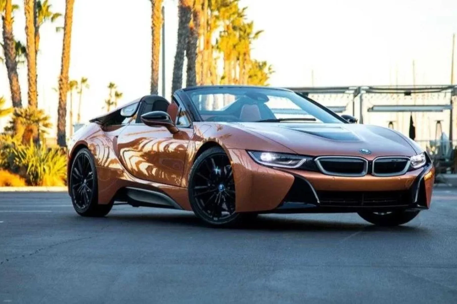 Аренда BMW i8 Roadster Золотой 2019 в Майами