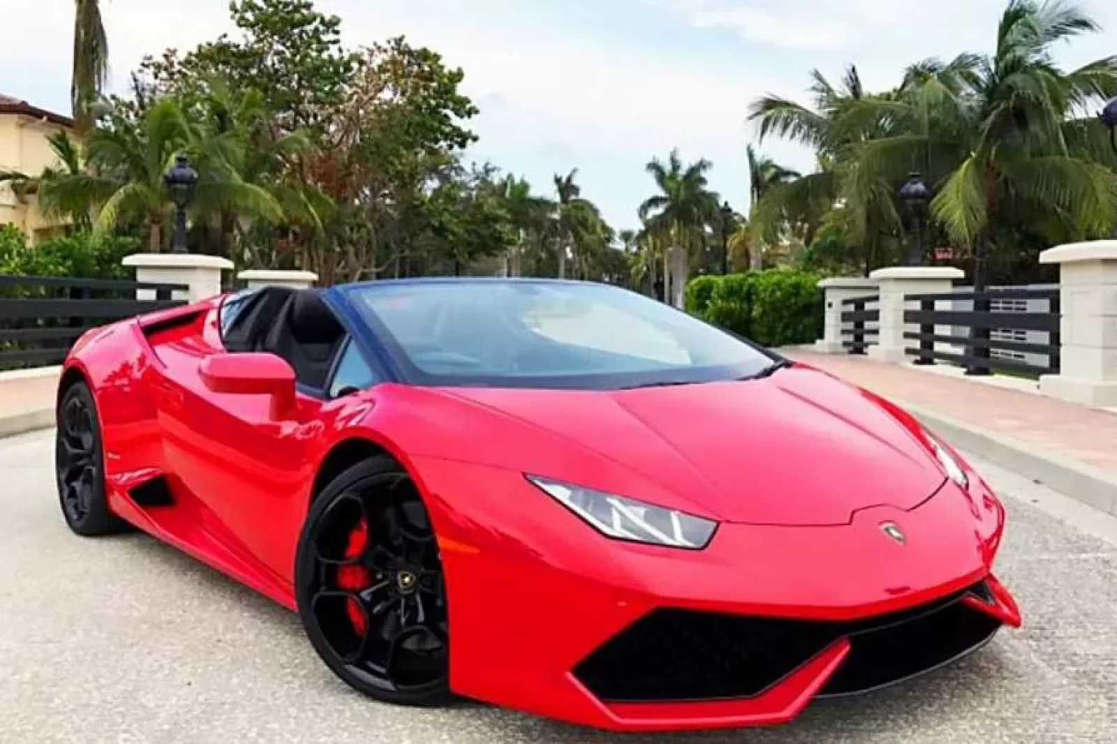 Rent Lamborghini Huracan Spyder Red 2018 in Miami