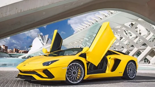 Lamborghini Aventador S Yellow 2019