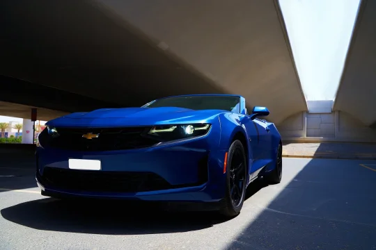 Chevrolet Camaro Blau 2022