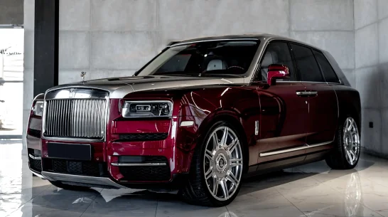 Rolls-Royce Cullinan Red 2019