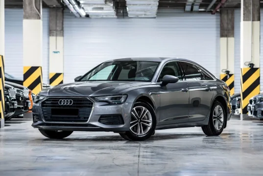 Audi A6 Серебряный 2021
