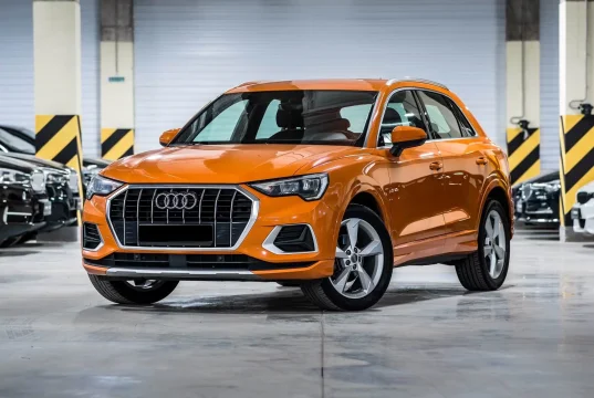 Audi Q3 Оранжевый 2022
