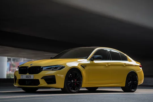 BMW M5 Competition Yellow 2023