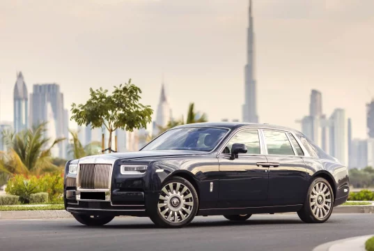 Rolls-Royce Phantom Blue 2022